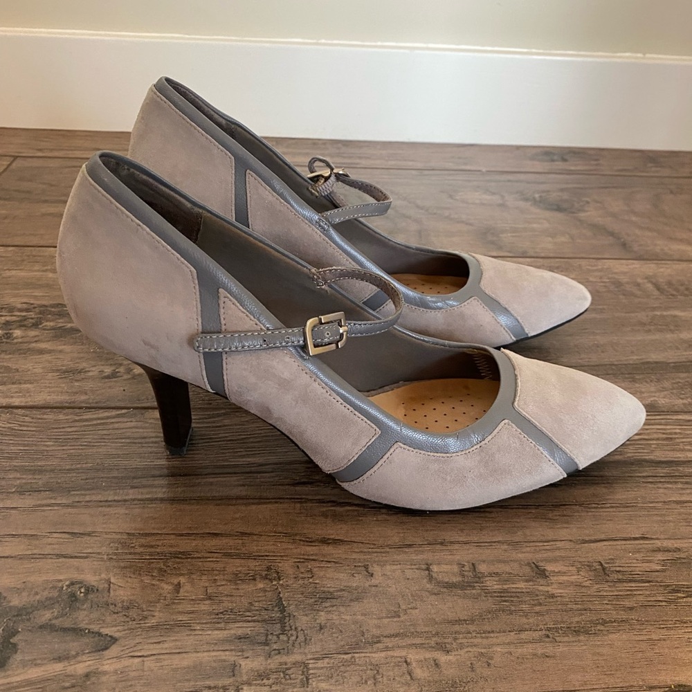 Rockport Grey Suede Heels, Size 5.5